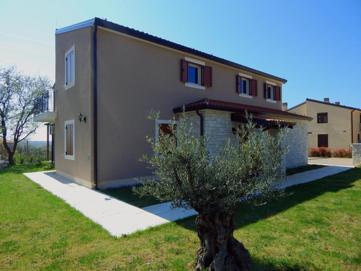 אומאג Apartment Robi מראה חיצוני תמונה