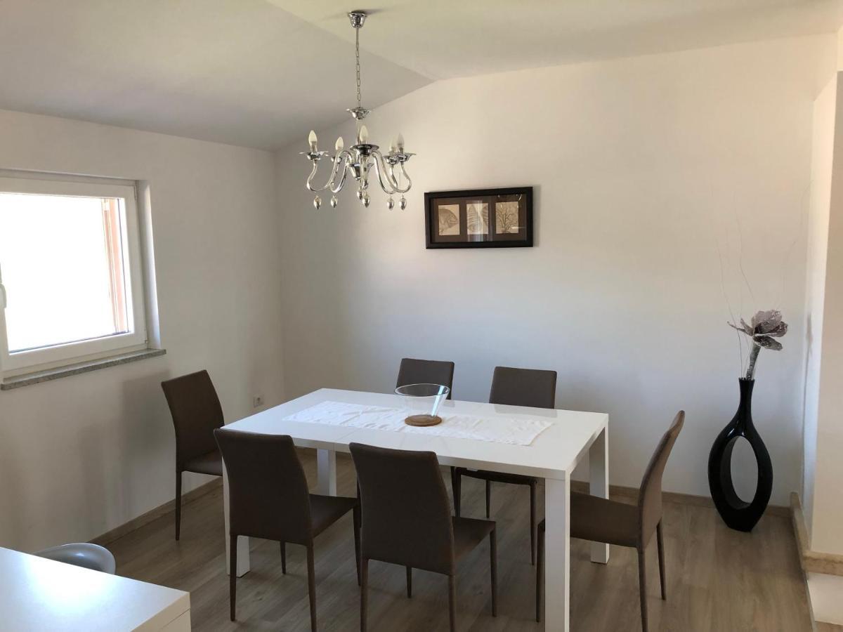 אומאג Apartment Robi מראה חיצוני תמונה