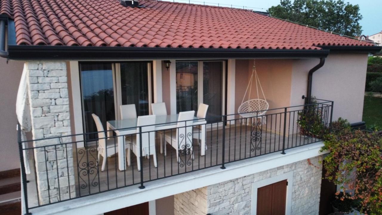 אומאג Apartment Robi מראה חיצוני תמונה