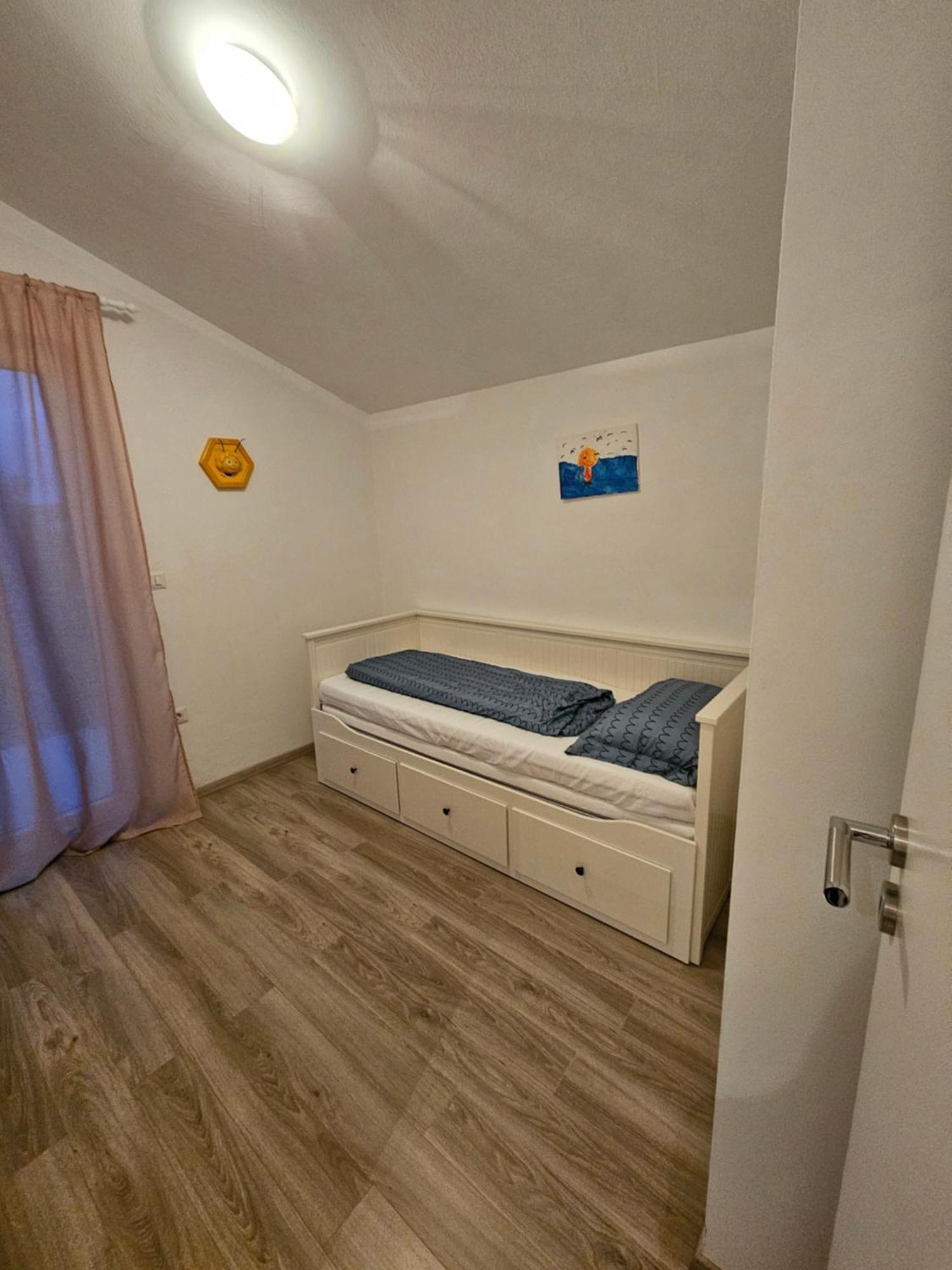 אומאג Apartment Robi מראה חיצוני תמונה