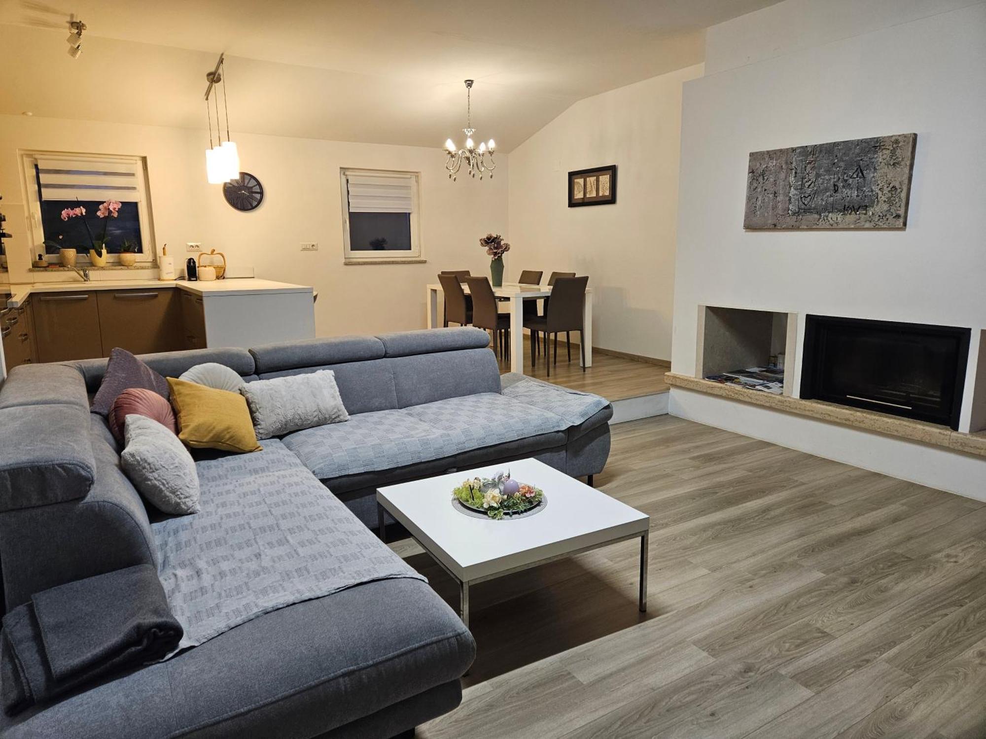 אומאג Apartment Robi מראה חיצוני תמונה